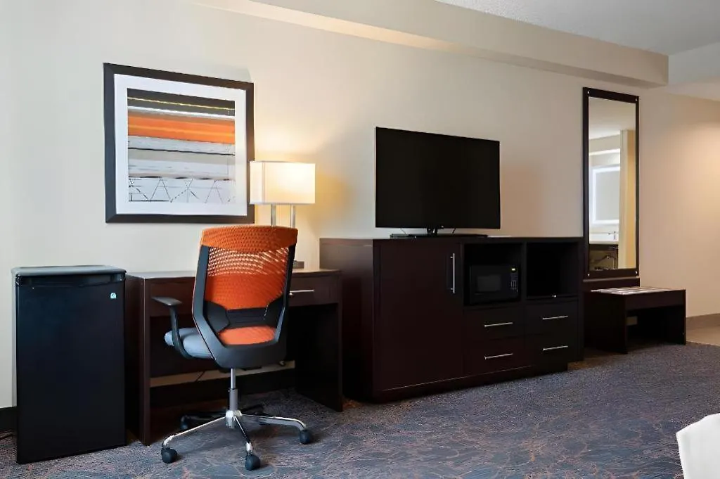 Best Western Plus Executive Inn Toronto Hotel