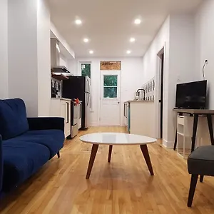 https://pet-friendly-ili-mile-end-ili-room-a.hotels-in-montreal.org