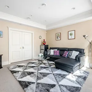 https://cozy-3-bedroom-home-in-vancouver.vancouver-hotels-bc.net