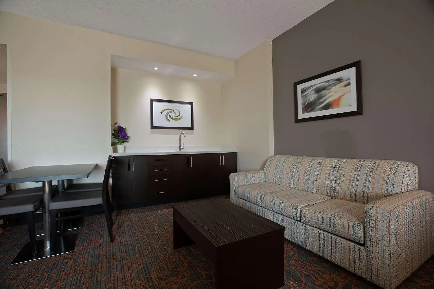 Best Western Plus Executive Inn Toronto