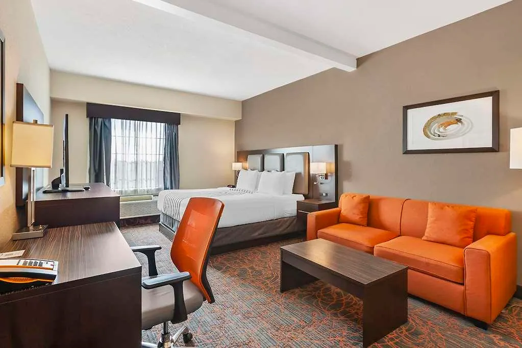 Best Western Plus Executive Inn Toronto Hotel