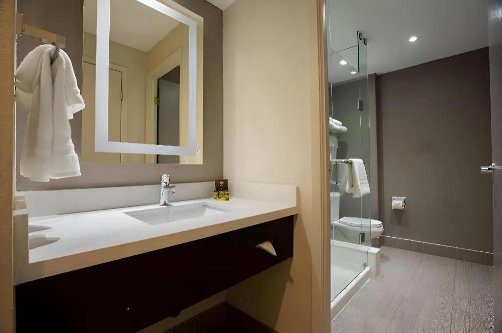 Best Western Plus Executive Inn Toronto