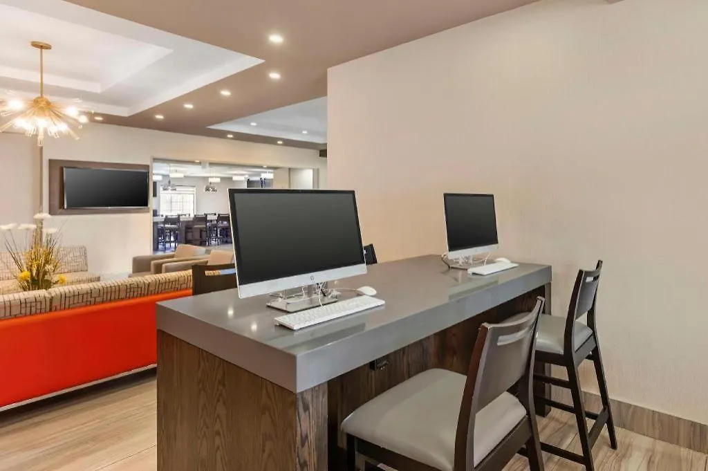 Best Western Plus Executive Inn Toronto Hotel