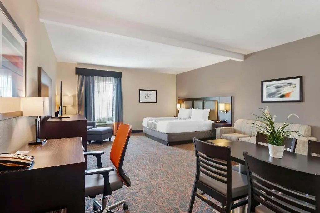 Best Western Plus Executive Inn Toronto 3*,