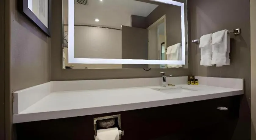*** Otel Best Western Plus Executive Inn Toronto Kanada