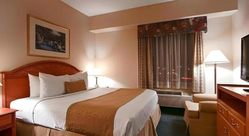 Best Western Plus Executive Inn Toronto 3*,